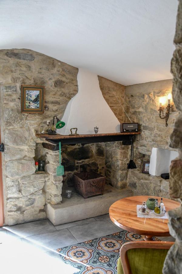 Casa Lucertola Villa Apricale Exteriör bild